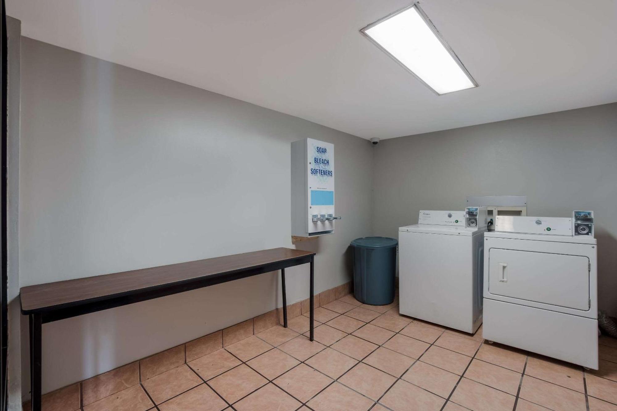 Quality Inn Fort Jackson Columbia Eksteriør bilde