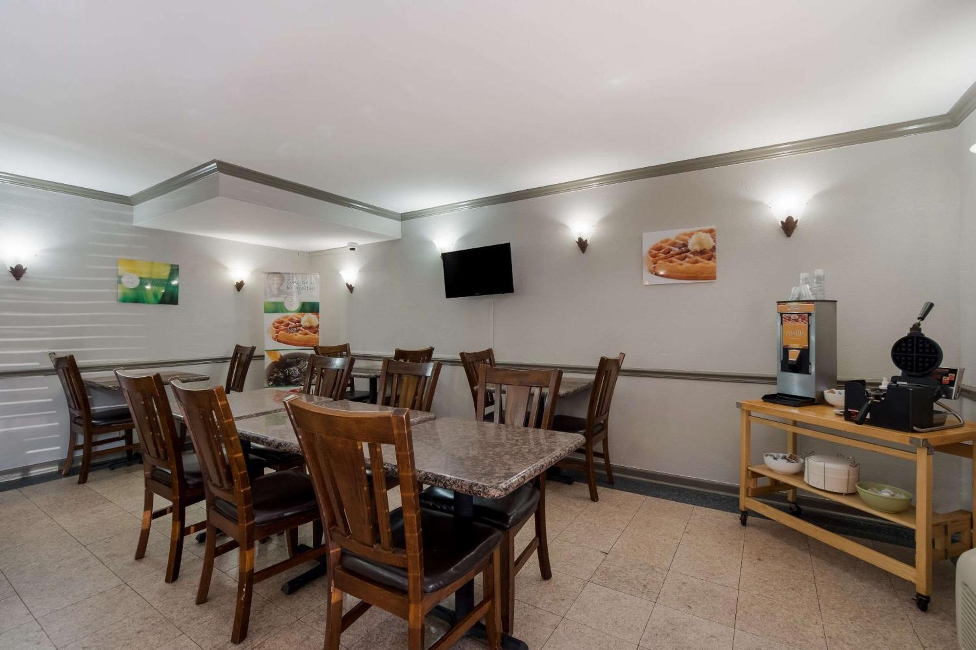 Quality Inn Fort Jackson Columbia Eksteriør bilde